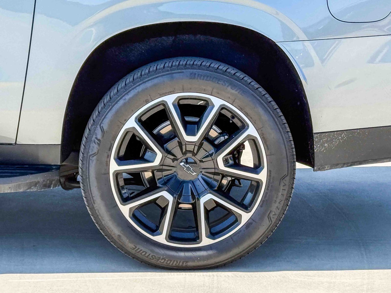 Thumbnail: 2026 Chevrolet Suburban - 10