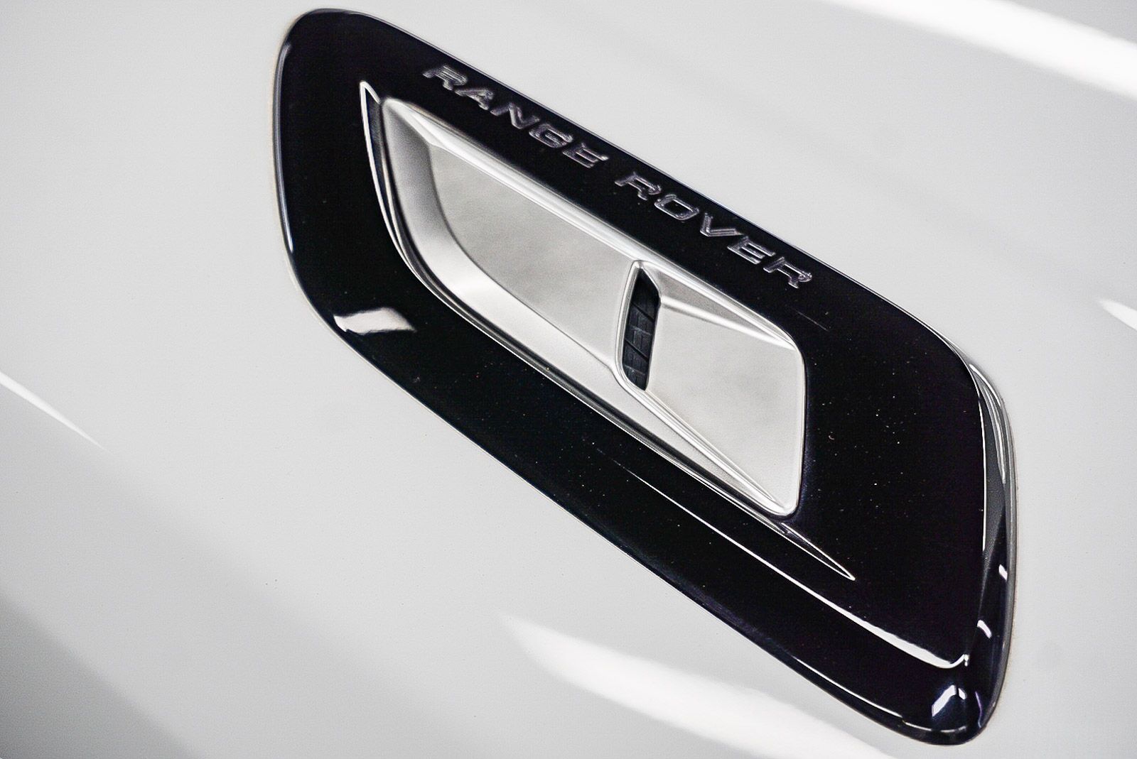 Thumbnail: 2018 Land Rover Range Rover Sport - 30