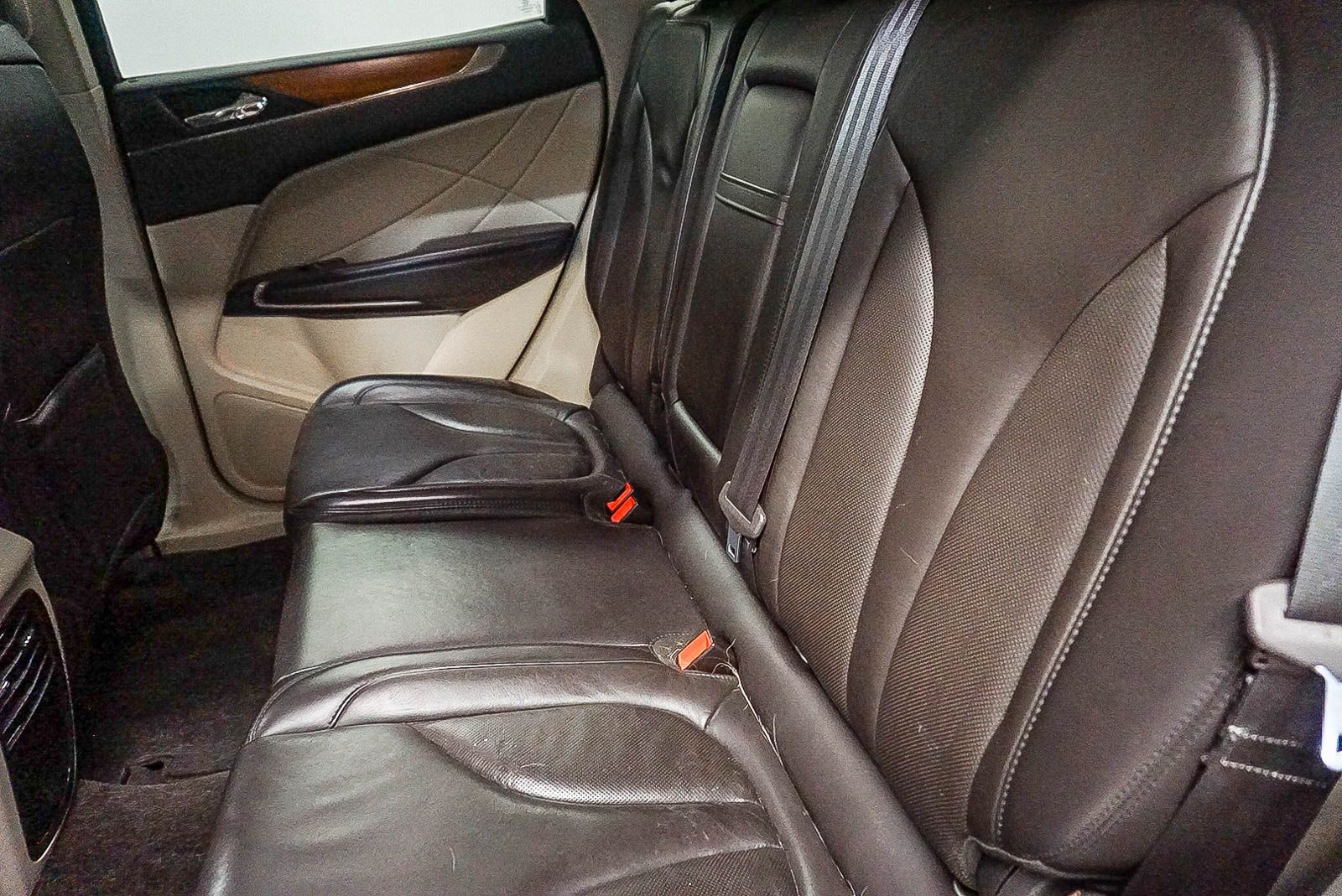 Thumbnail: 2017 Lincoln MKC - 18