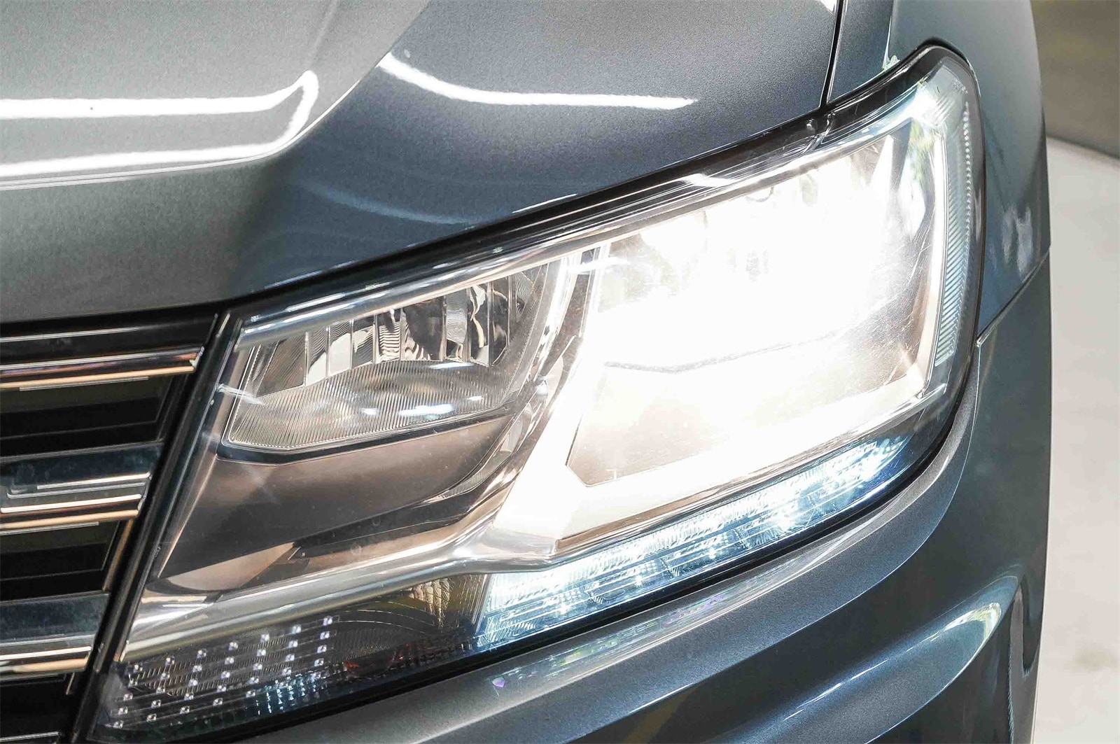 Thumbnail: 2019 Volkswagen Tiguan - 7