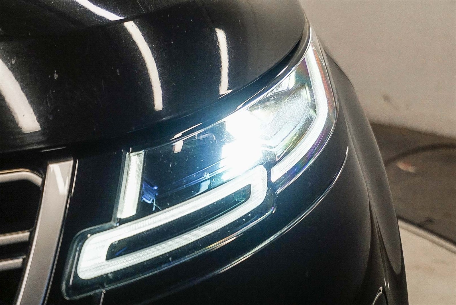 Thumbnail: 2020 Land Rover Range Rover Evoque - 7