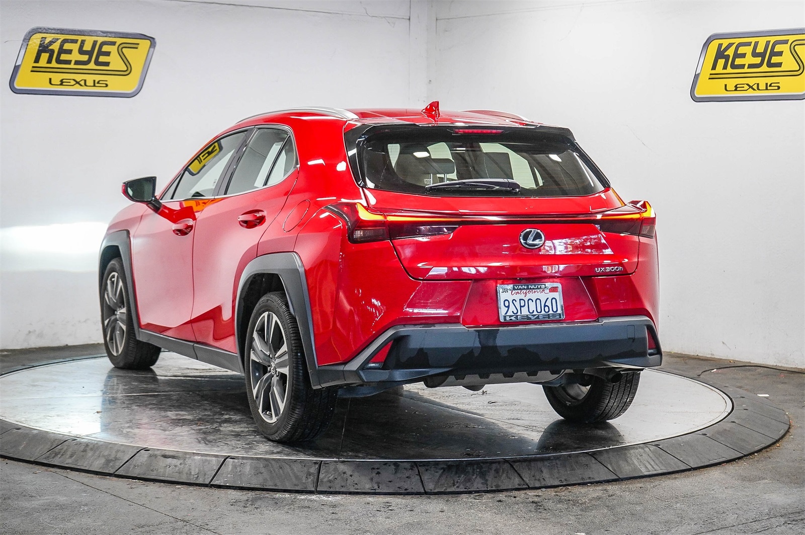 Thumbnail: 2025 Lexus UX - 2