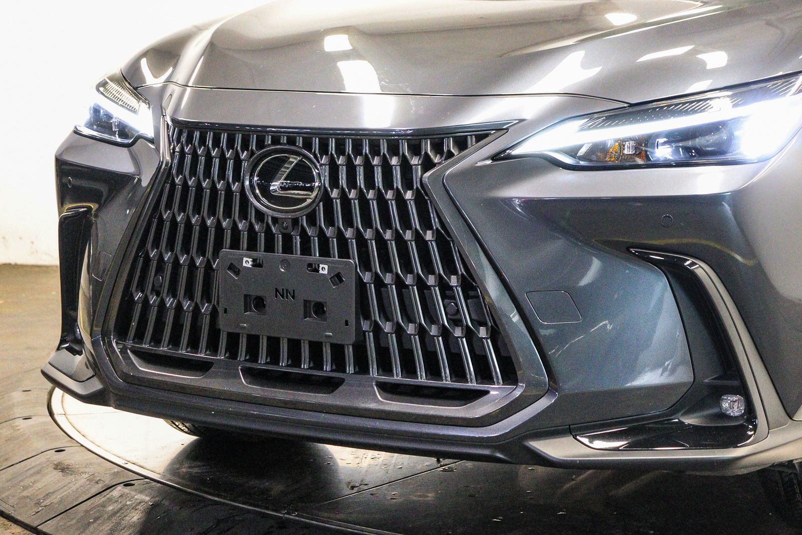 Thumbnail: 2025 Lexus ES - 7