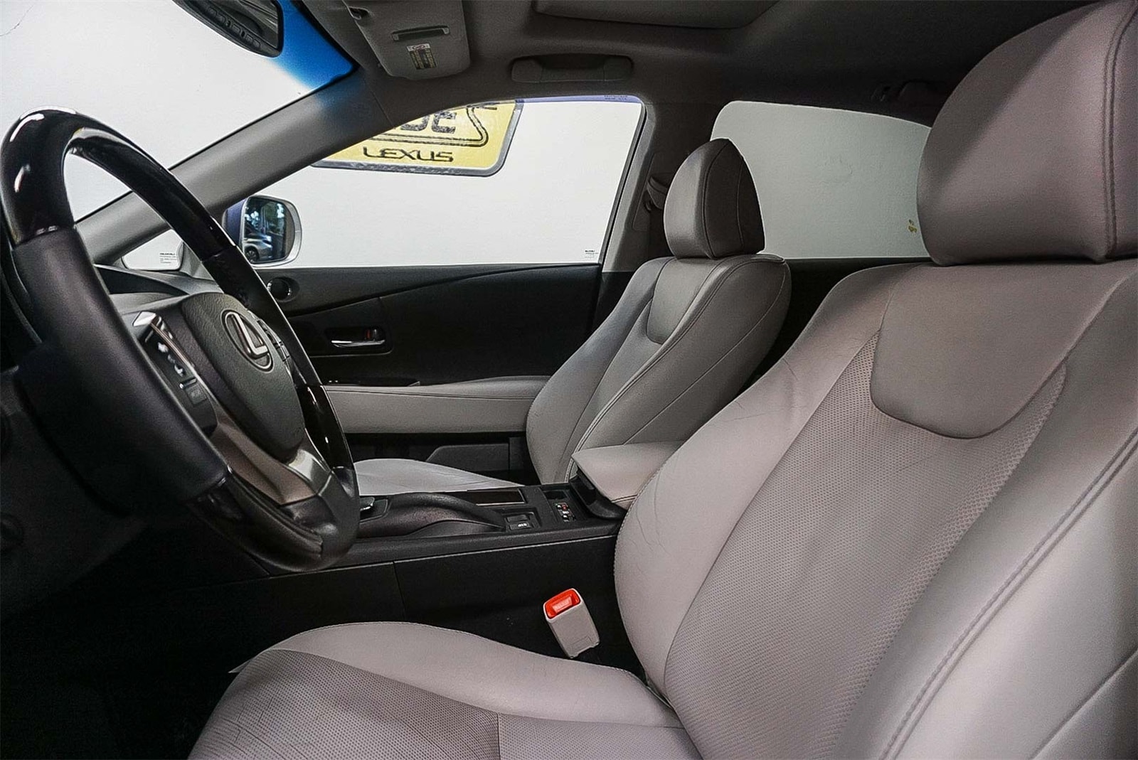 Thumbnail: 2013 Lexus RX - 18