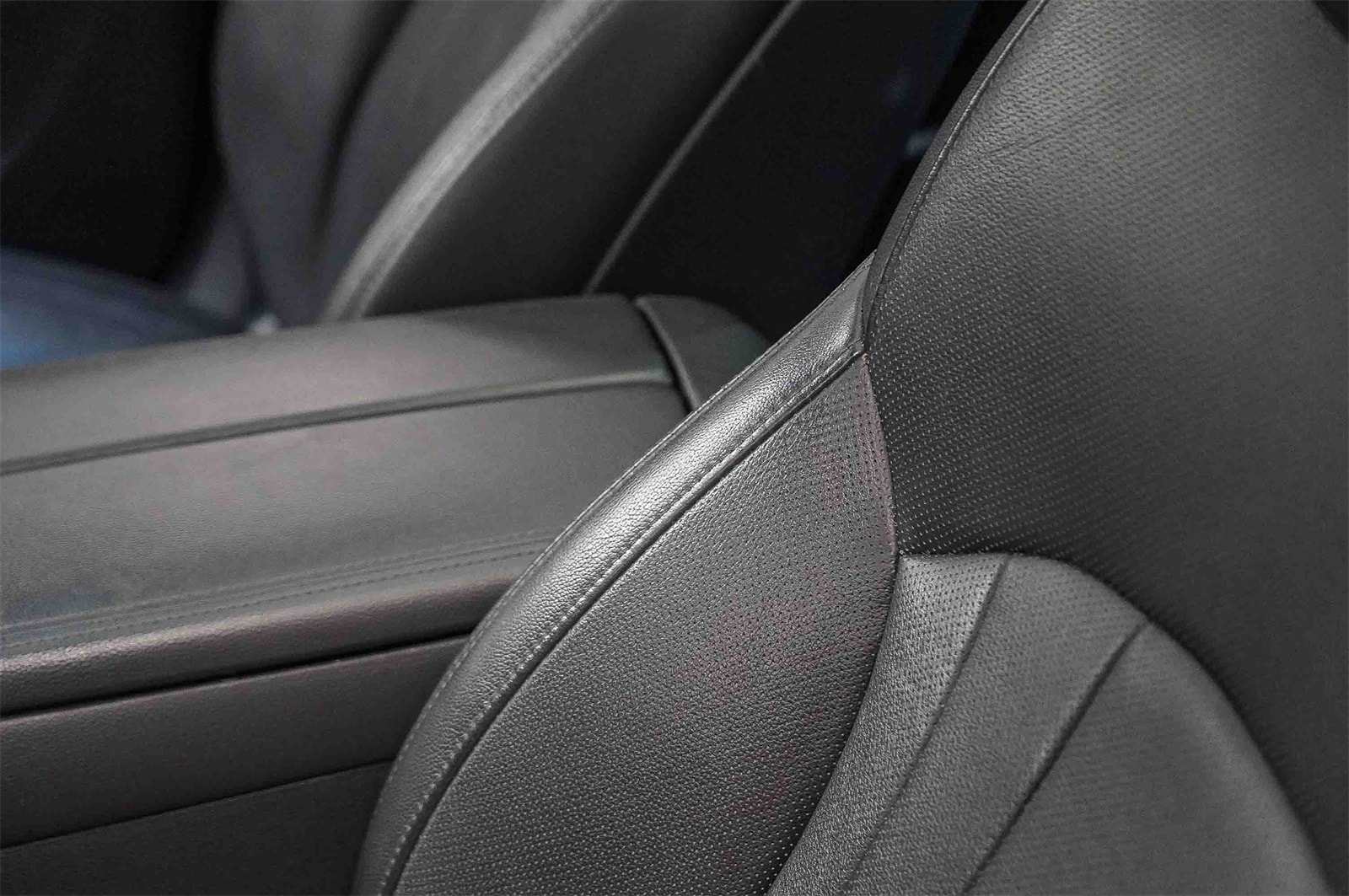 Thumbnail: 2019 Genesis G80 - 20