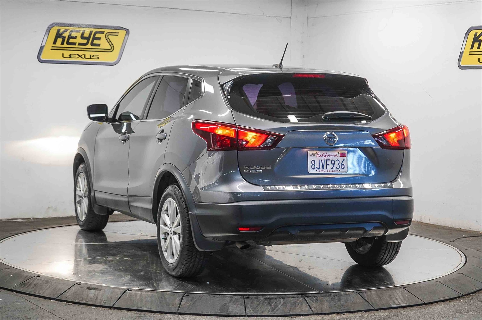 Thumbnail: 2019 Nissan Rogue Sport - 2