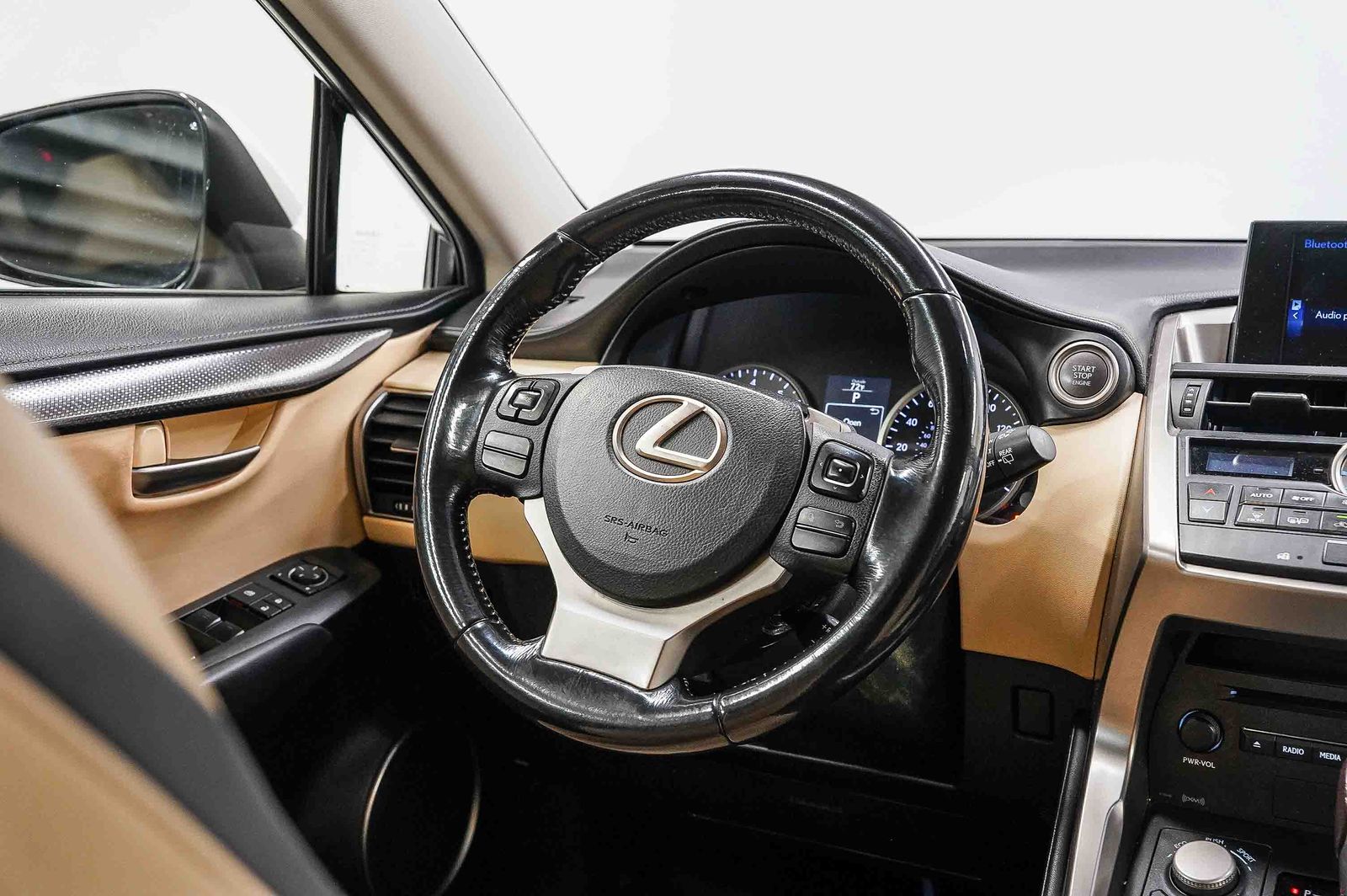 Thumbnail: 2015 Lexus NX - 15
