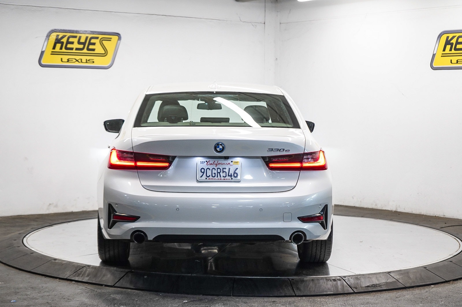 Thumbnail: 2022 BMW 3 Series - 3