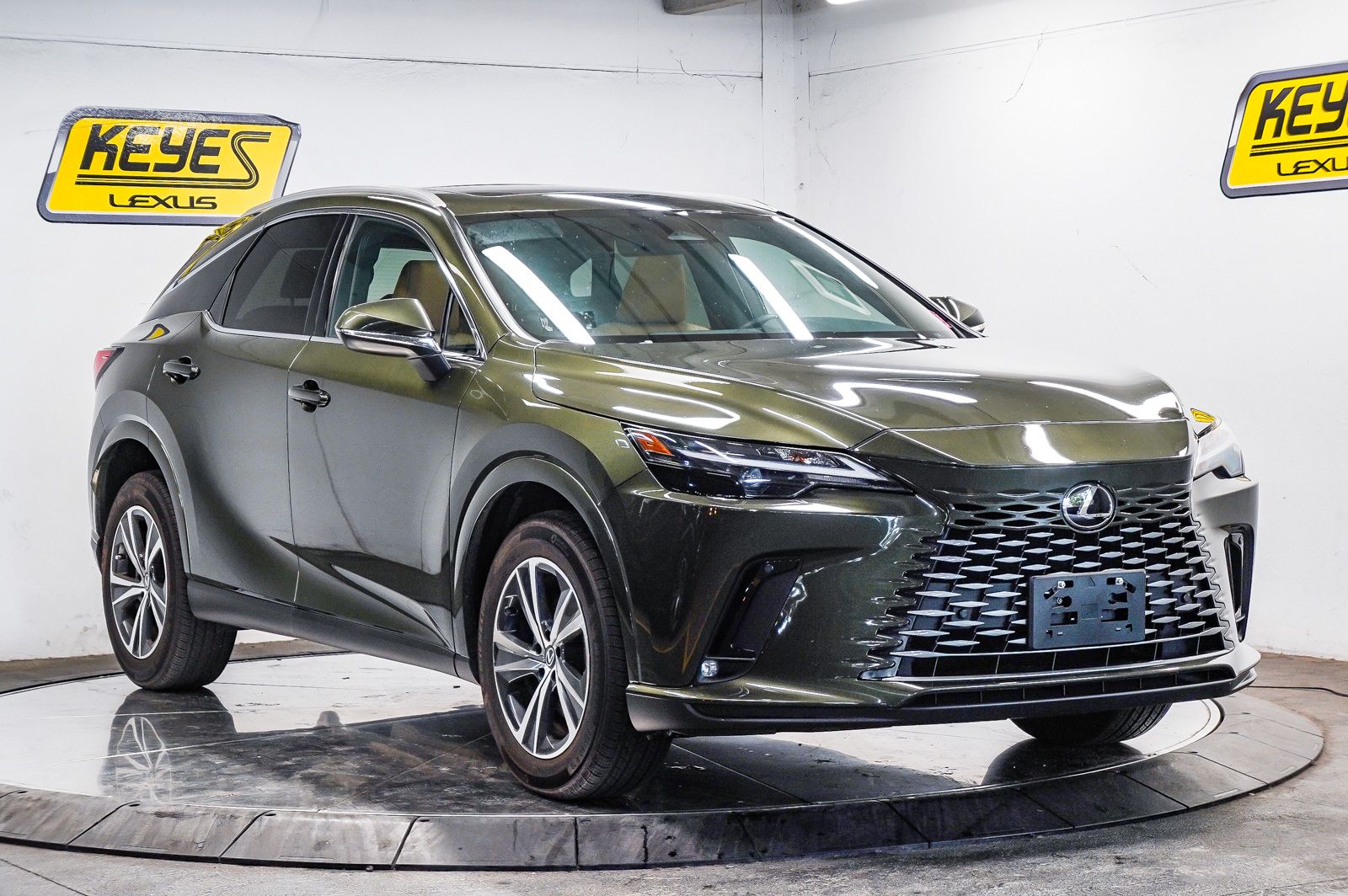 Thumbnail: 2026 Lexus RX - 4