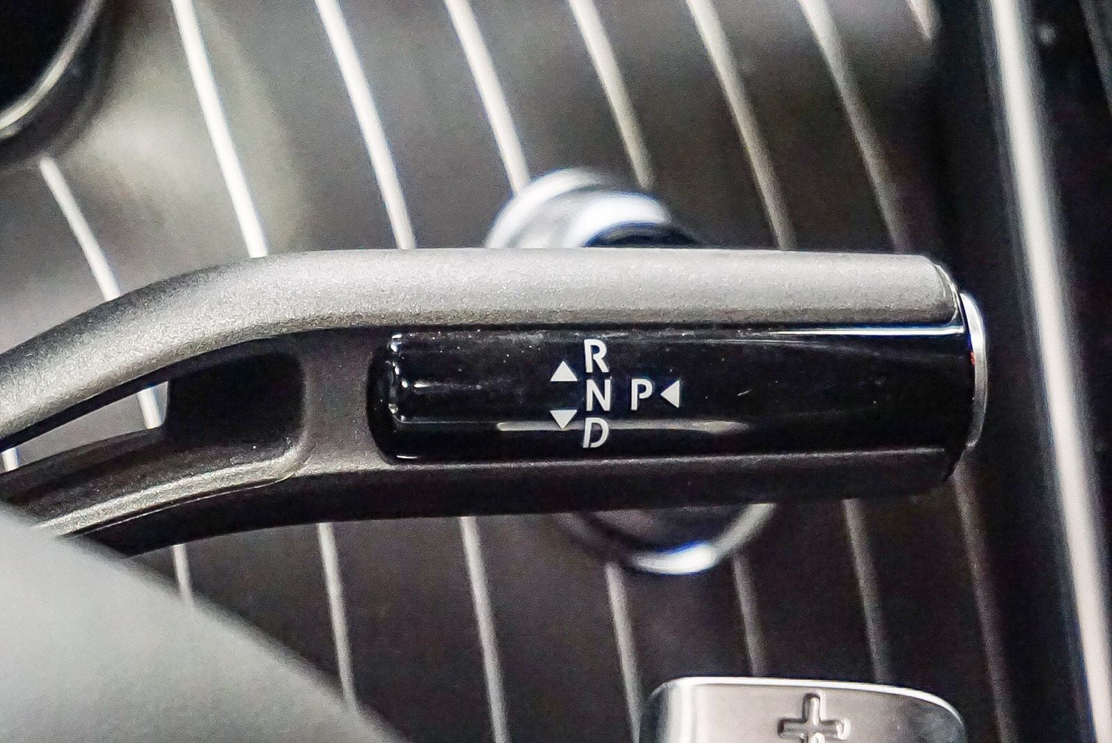 Thumbnail: 2023 Mercedes-Benz C-Class - 20