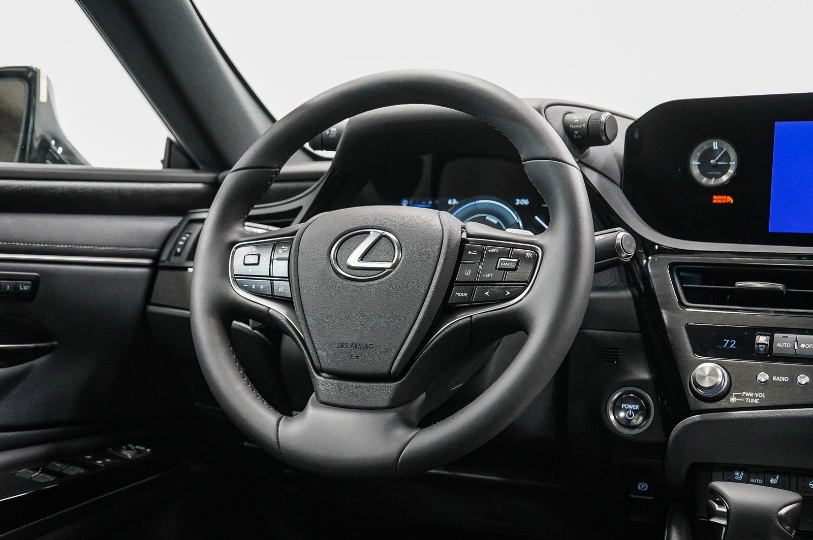 Thumbnail: 2025 Lexus ES - 15