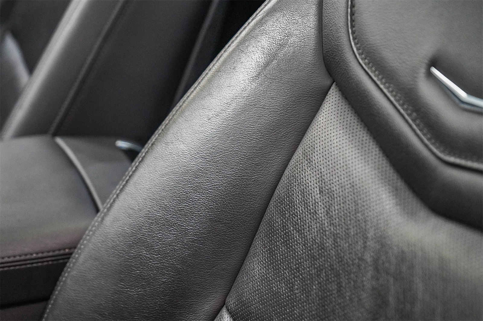 Thumbnail: 2020 Cadillac XT6 - 20