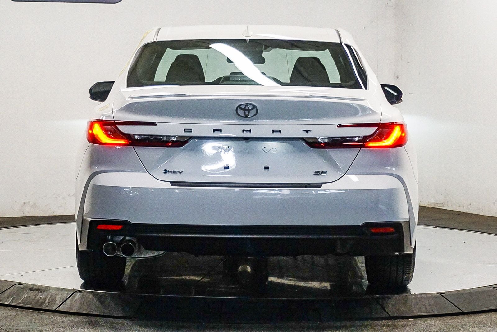 Thumbnail: 2025 Toyota Camry - 3