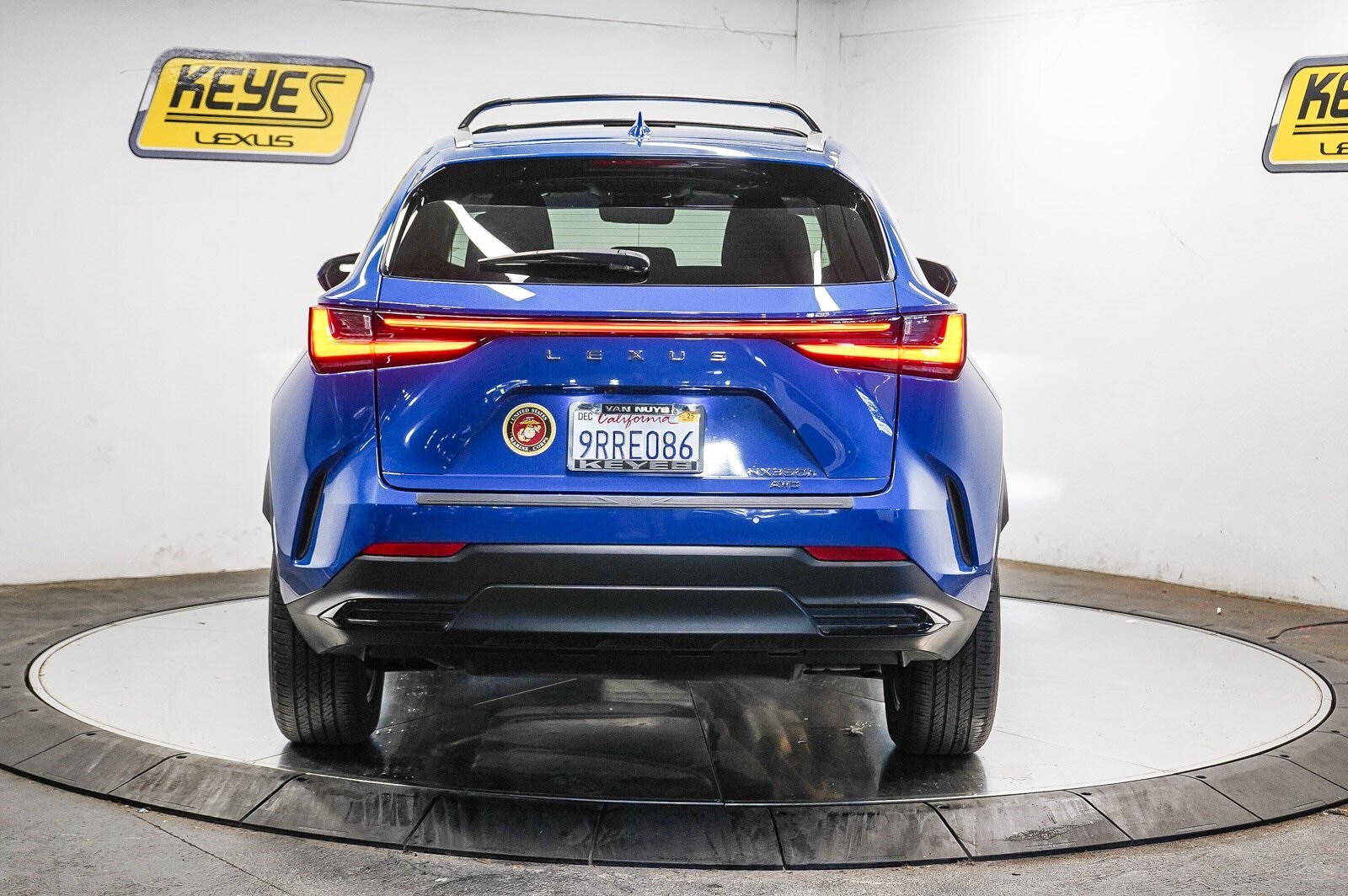 2025 Lexus NX 350h photo 3