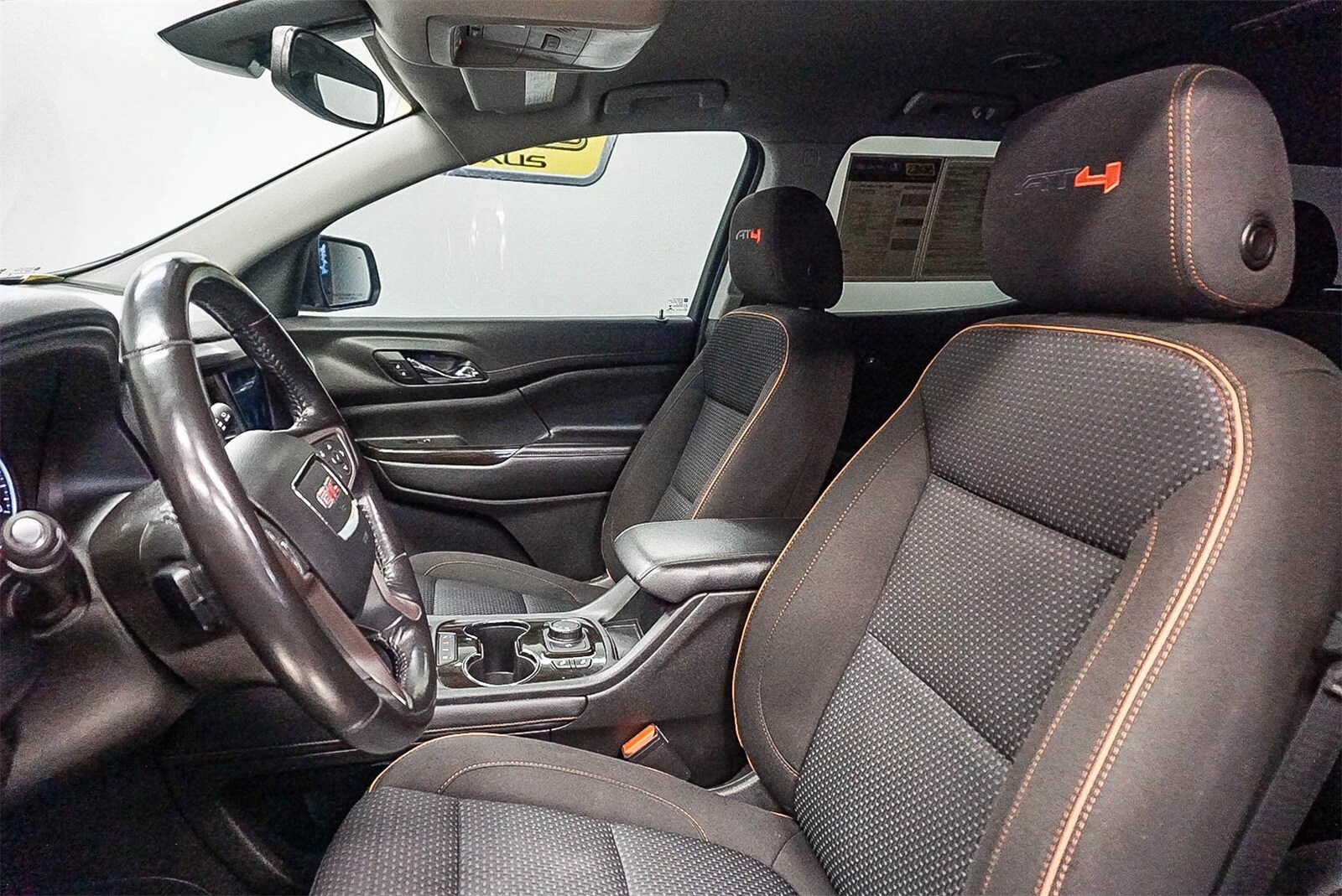 Thumbnail: 2020 GMC Acadia - 18