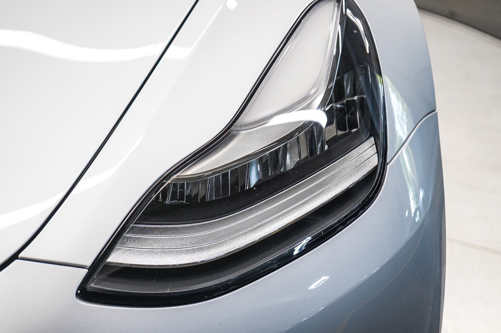 Thumbnail: 2018 Tesla Model 3 - 7