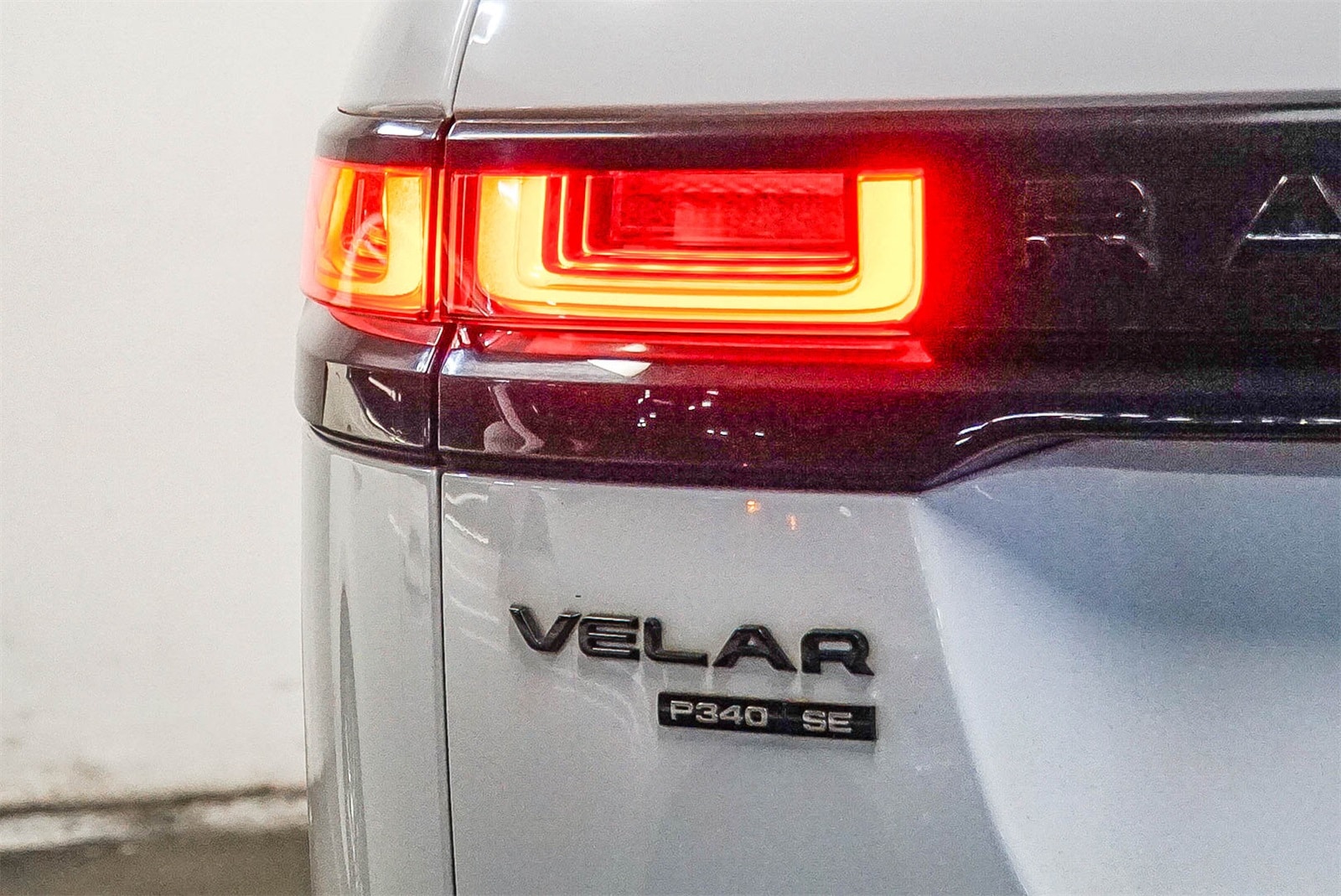Thumbnail: 2019 Land Rover Range Rover Velar - 11