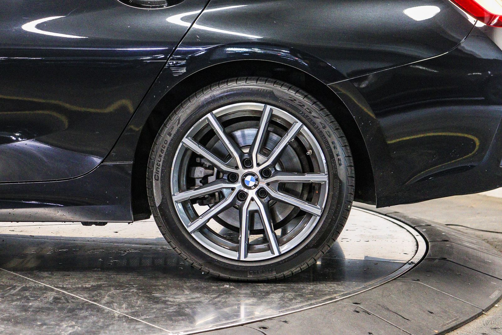 Thumbnail: 2019 BMW 3 Series - 10