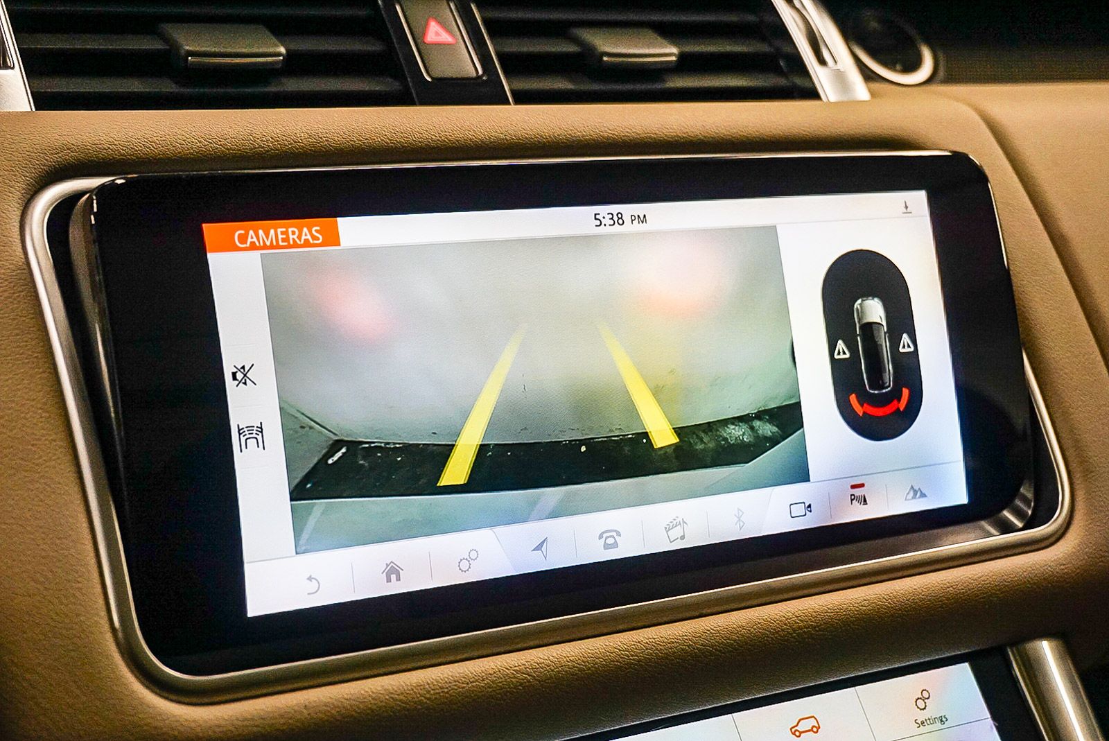 Thumbnail: 2018 Land Rover Range Rover Sport - 25