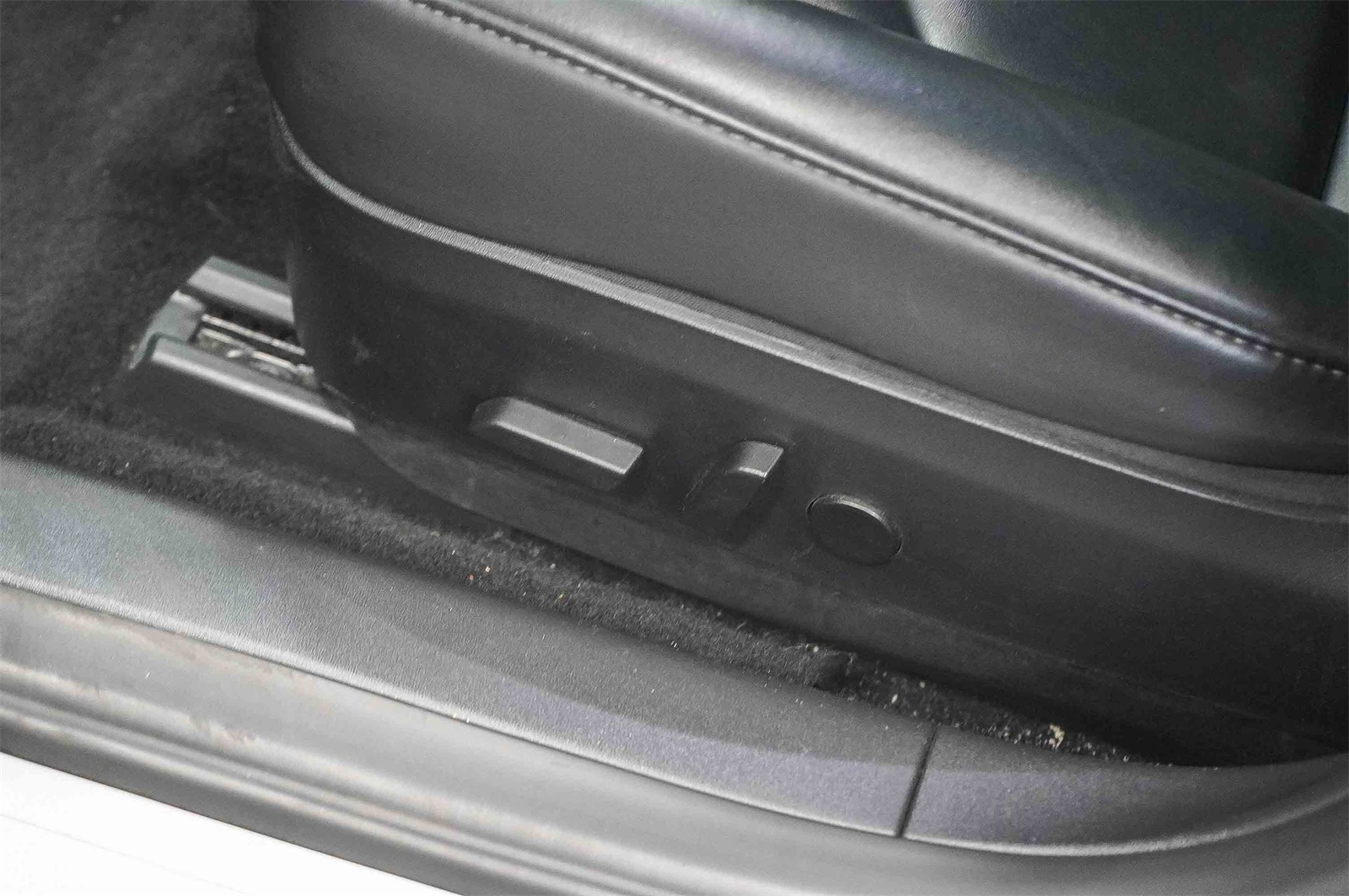 Thumbnail: 2020 Tesla Model 3 - 22