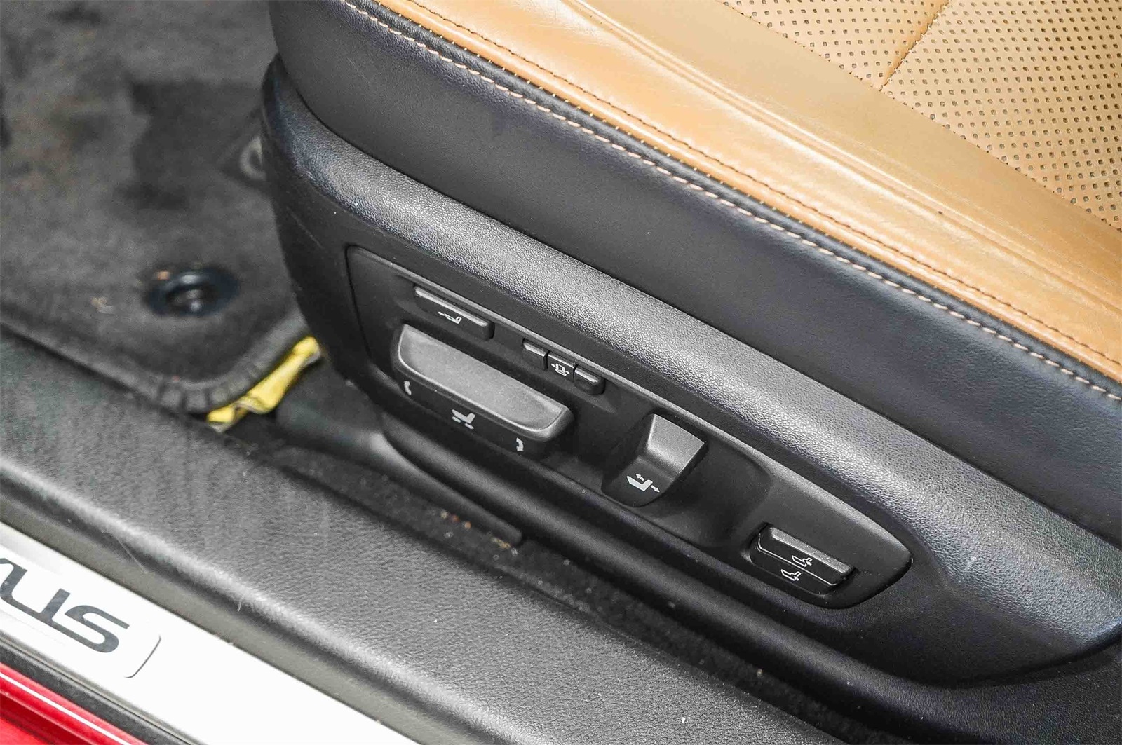 Thumbnail: 2016 Lexus GS - 23