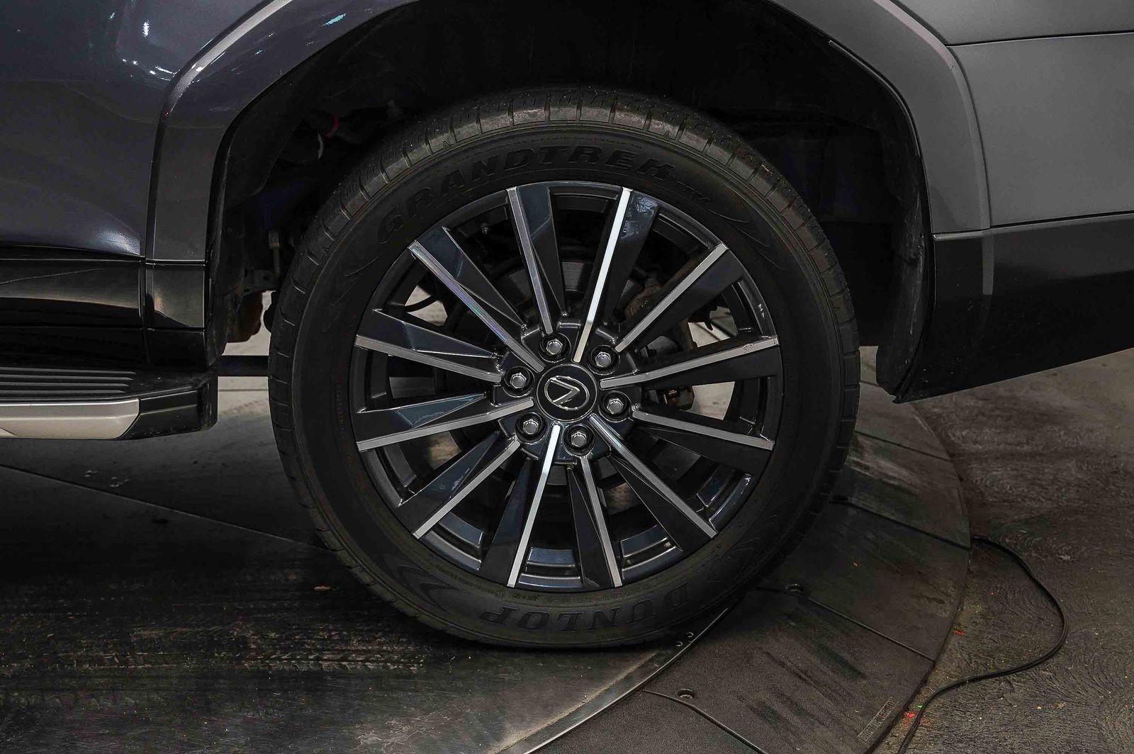 Thumbnail: 2024 Lexus GX - 10