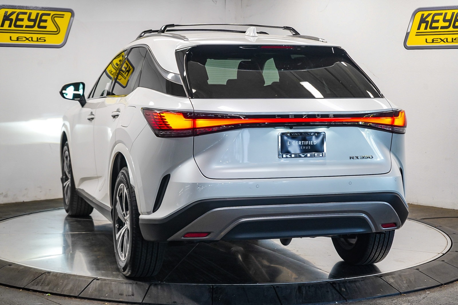 Thumbnail: 2024 Lexus RX - 2