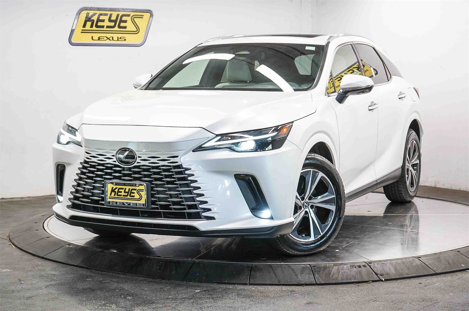 Thumbnail: 2023 Lexus RX - 1