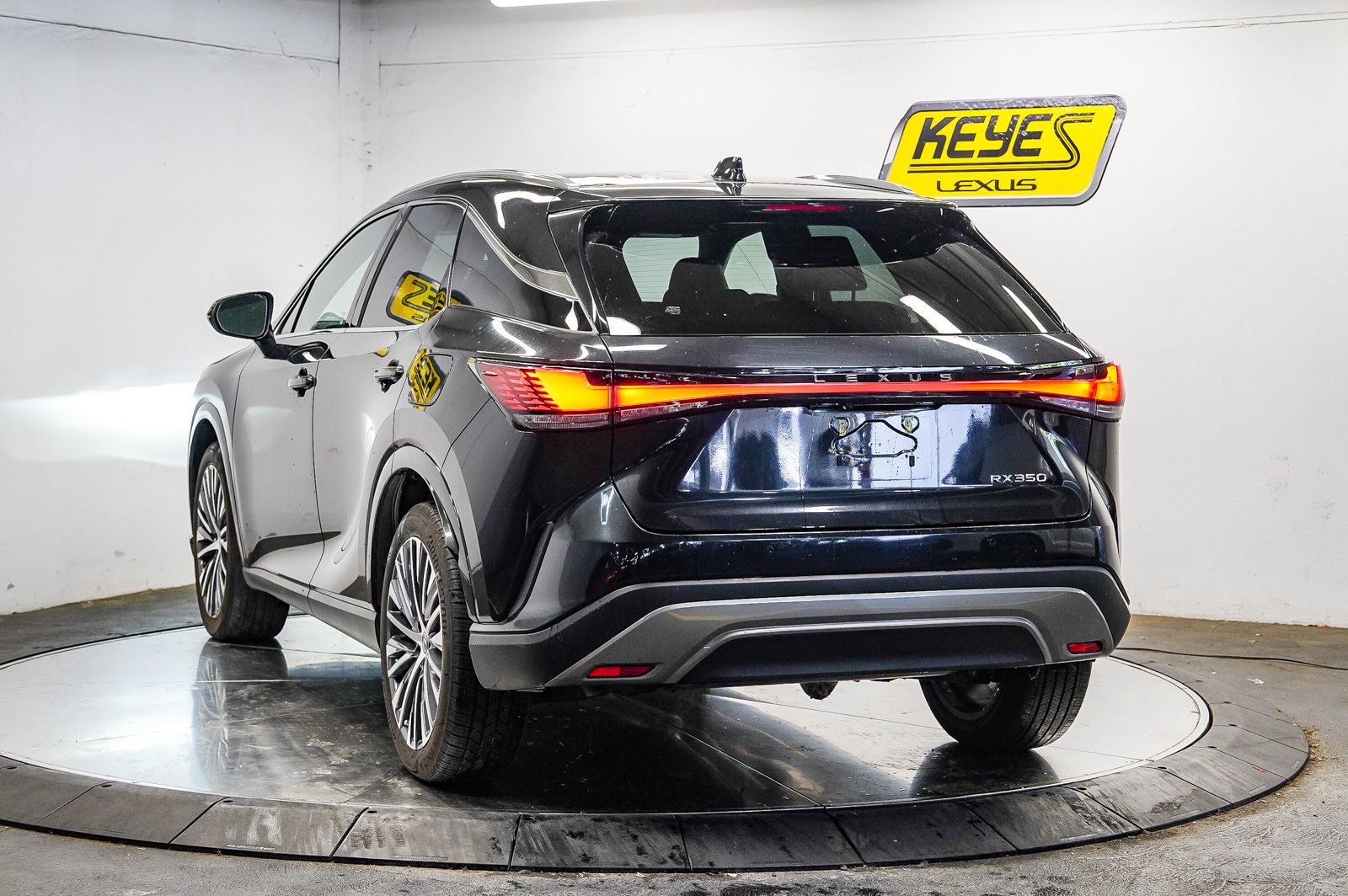 Thumbnail: 2023 Lexus RX - 4