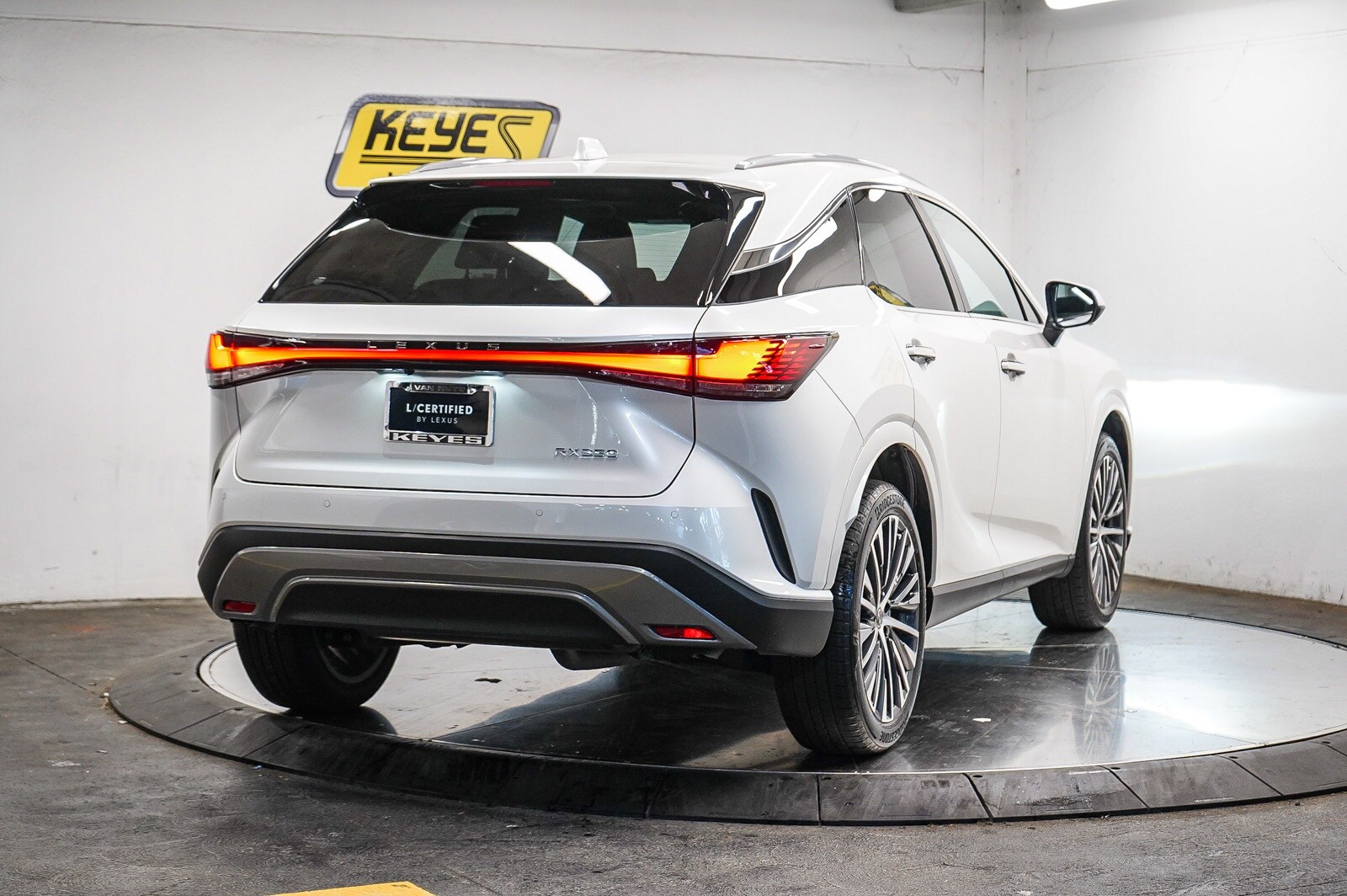 2024 Lexus RX 350 photo 3