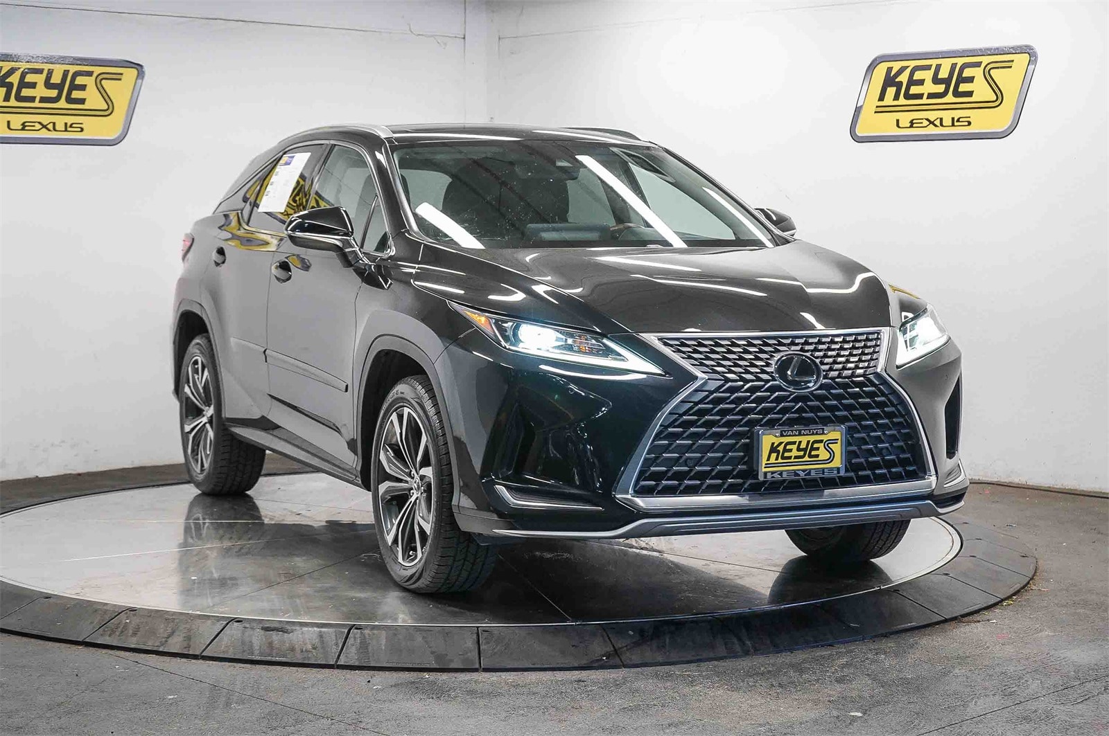 Thumbnail: 2020 Lexus RX - 4