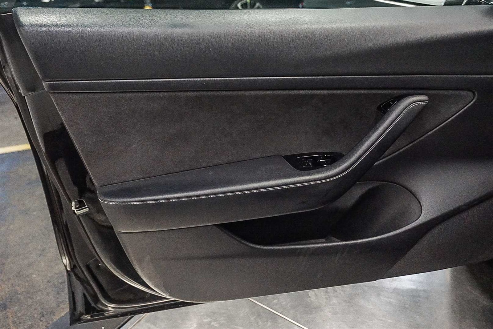 Thumbnail: 2020 Tesla Model 3 - 22