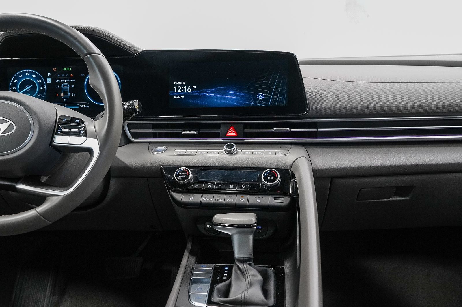 Thumbnail: 2025 Hyundai Elantra - 13