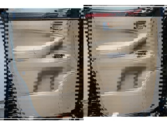 Thumbnail: 2011 Lexus LX - 20