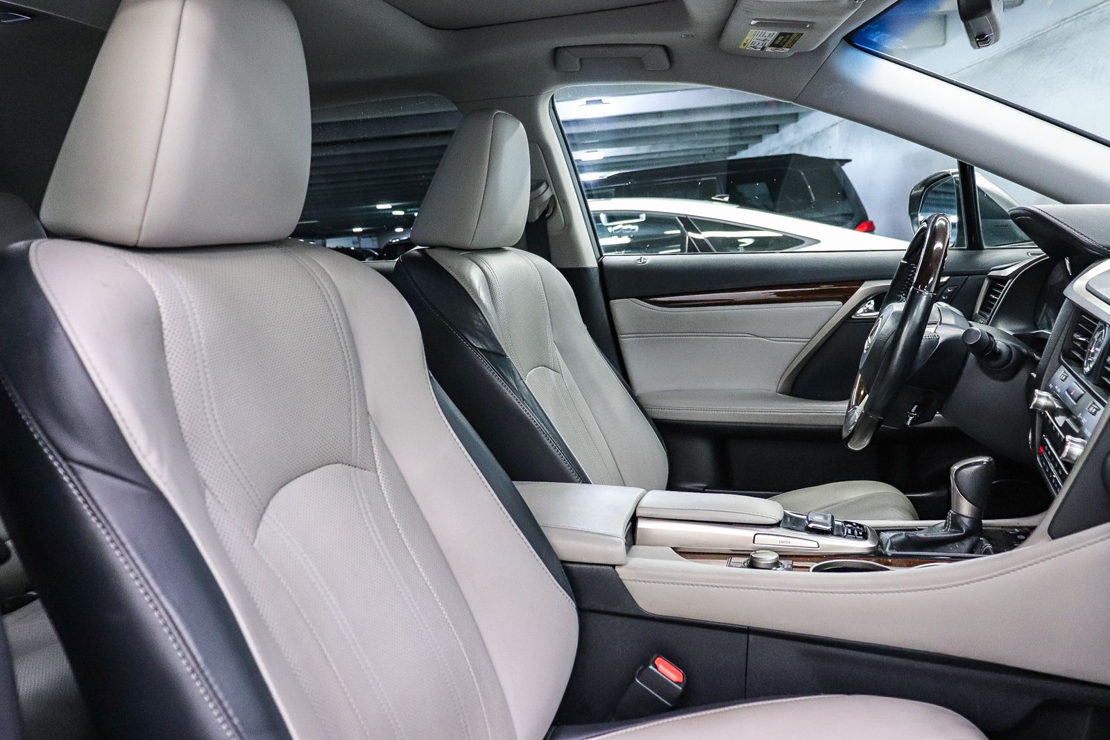 Thumbnail: 2017 Lexus RX - 17