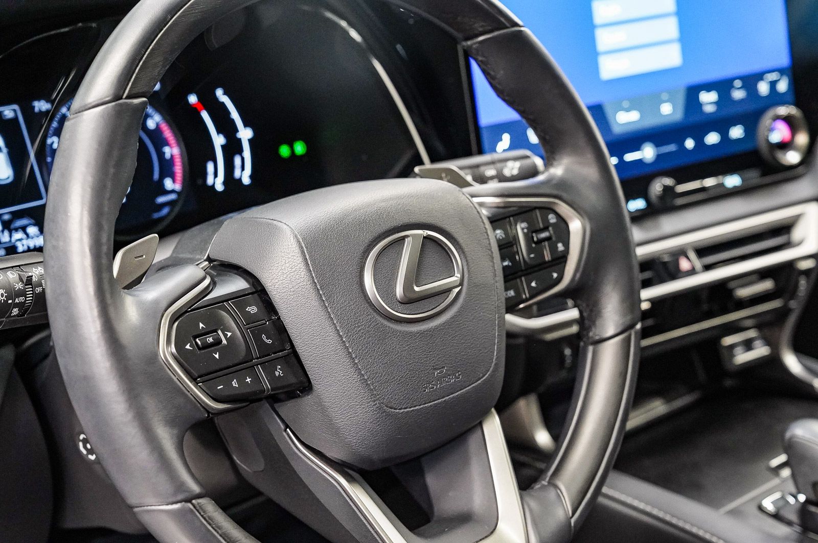 Thumbnail: 2023 Lexus RX - 21