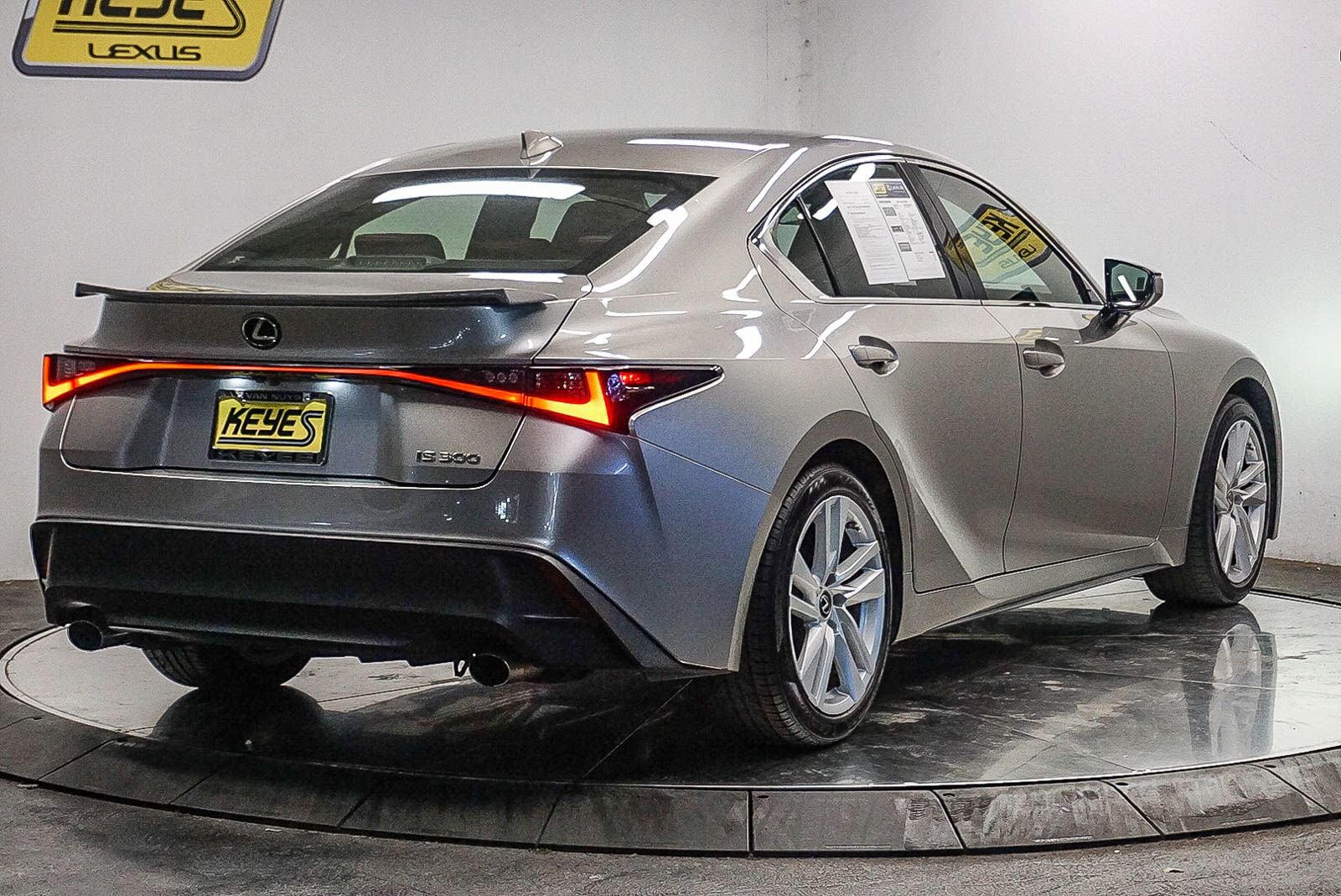 Thumbnail: 2022 Lexus IS - 4