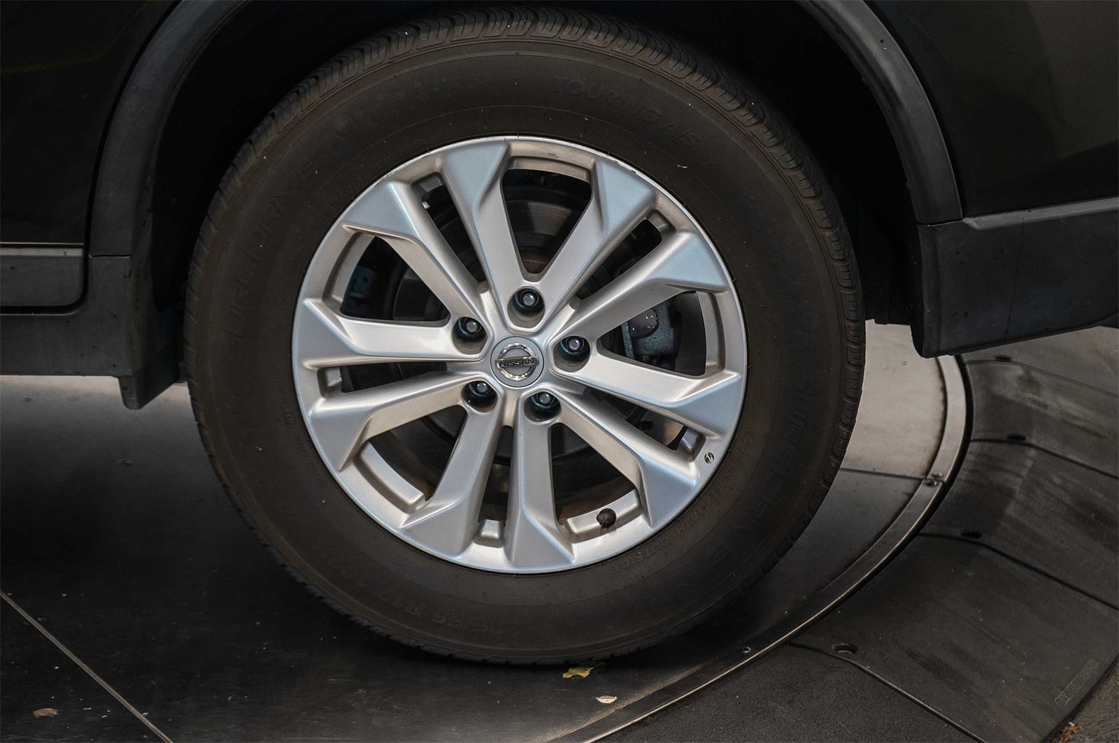 Thumbnail: 2016 Nissan Rogue - 10