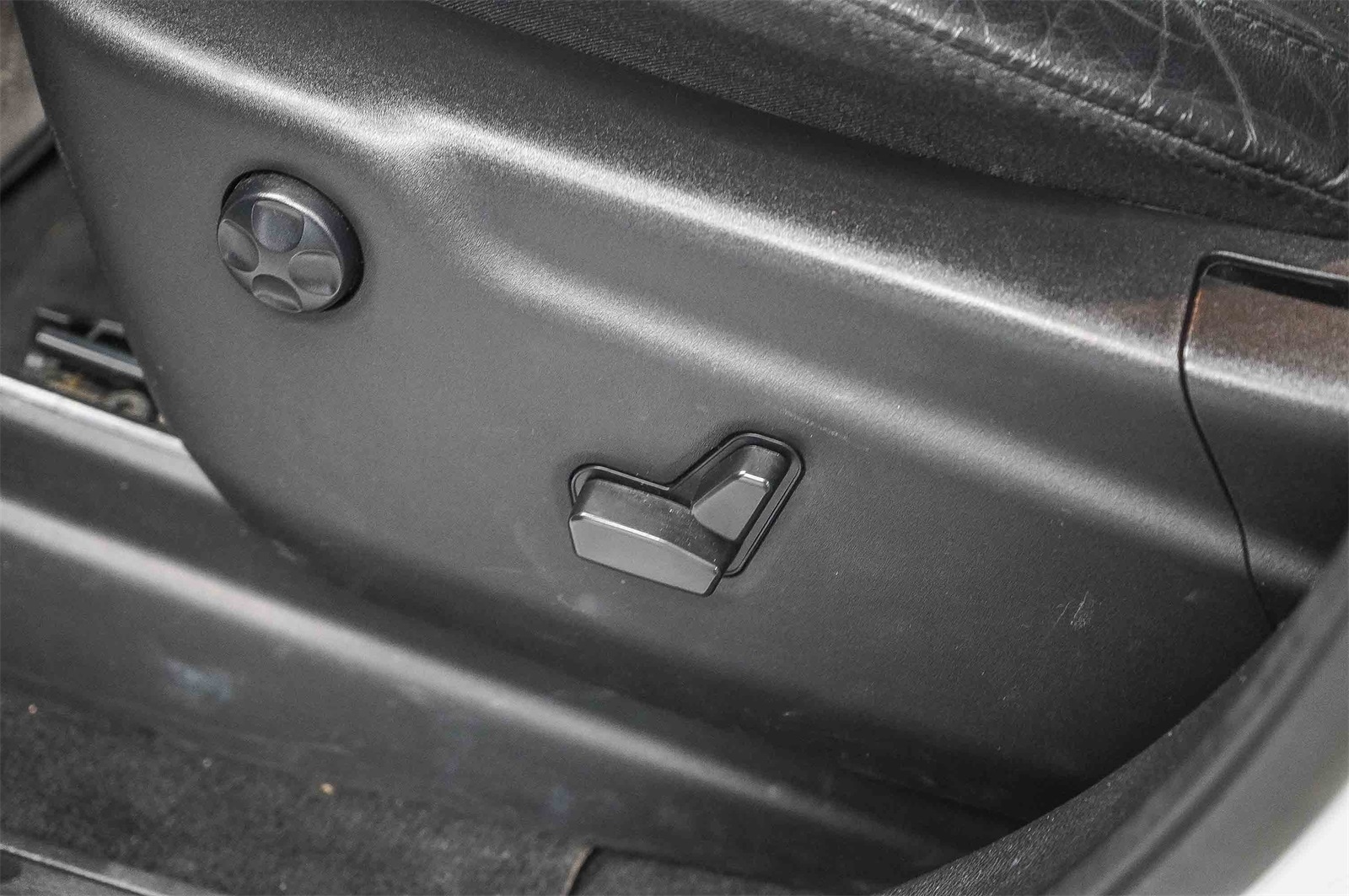 Thumbnail: 2022 Jeep Grand Cherokee - 22