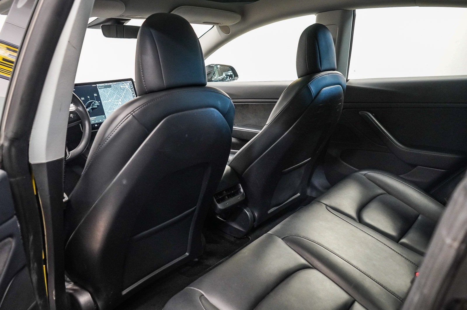 Thumbnail: 2021 Tesla Model 3 - 18