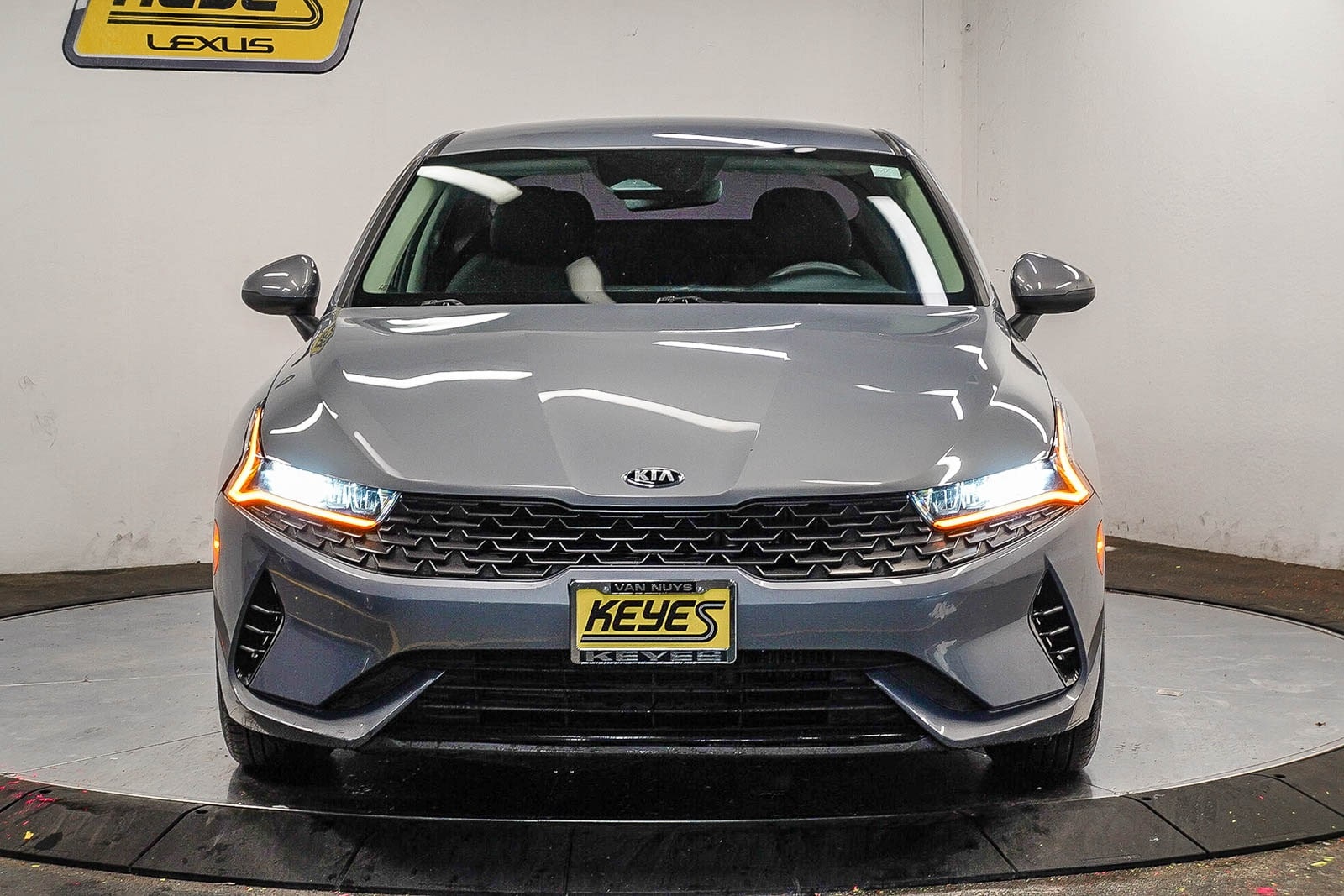 Thumbnail: 2021 Kia K5 - 2