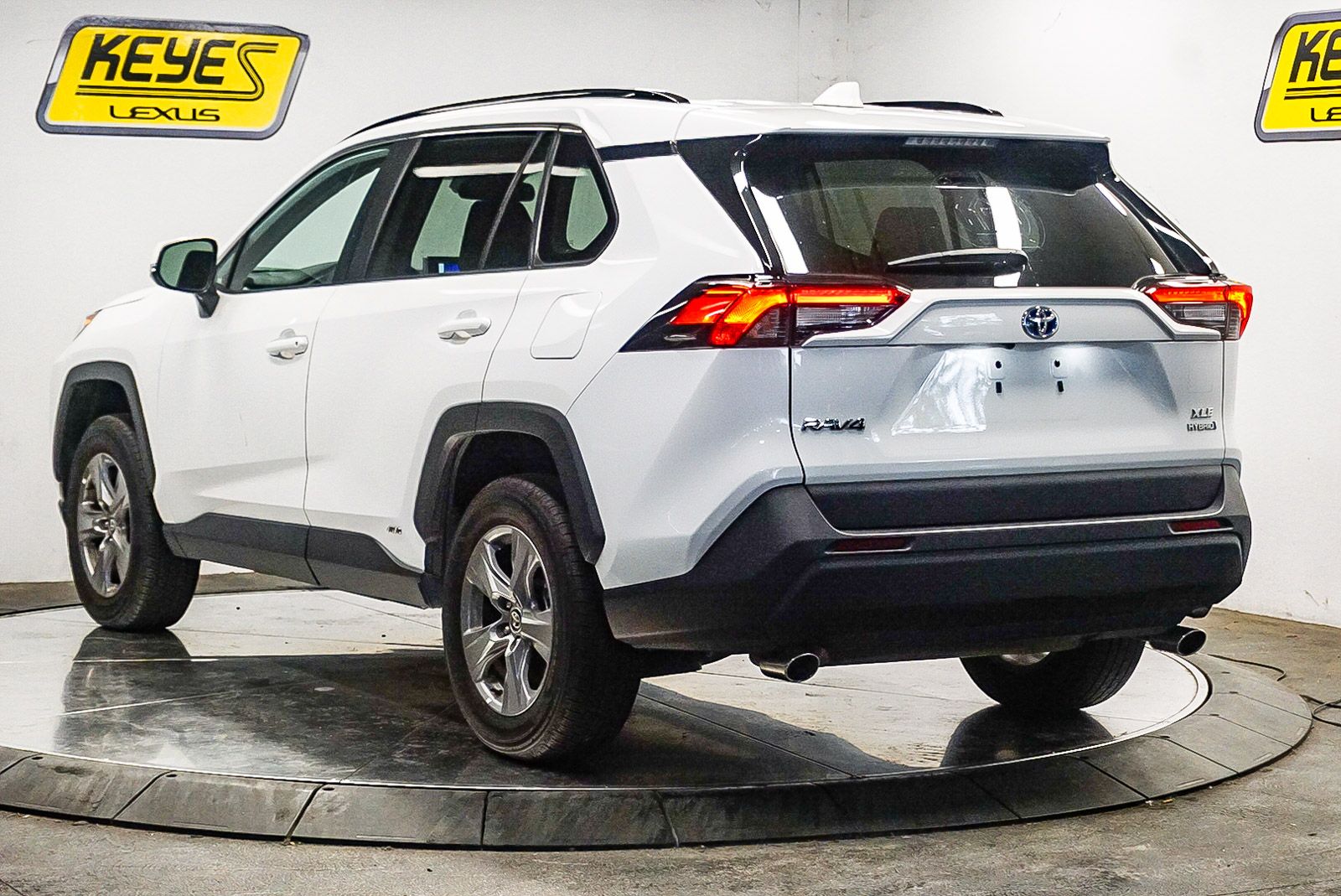 Thumbnail: 2024 Toyota RAV4 - 2