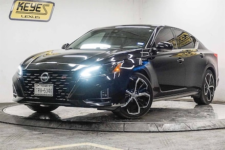 2023 Nissan Altima 2.5 SR Sedan