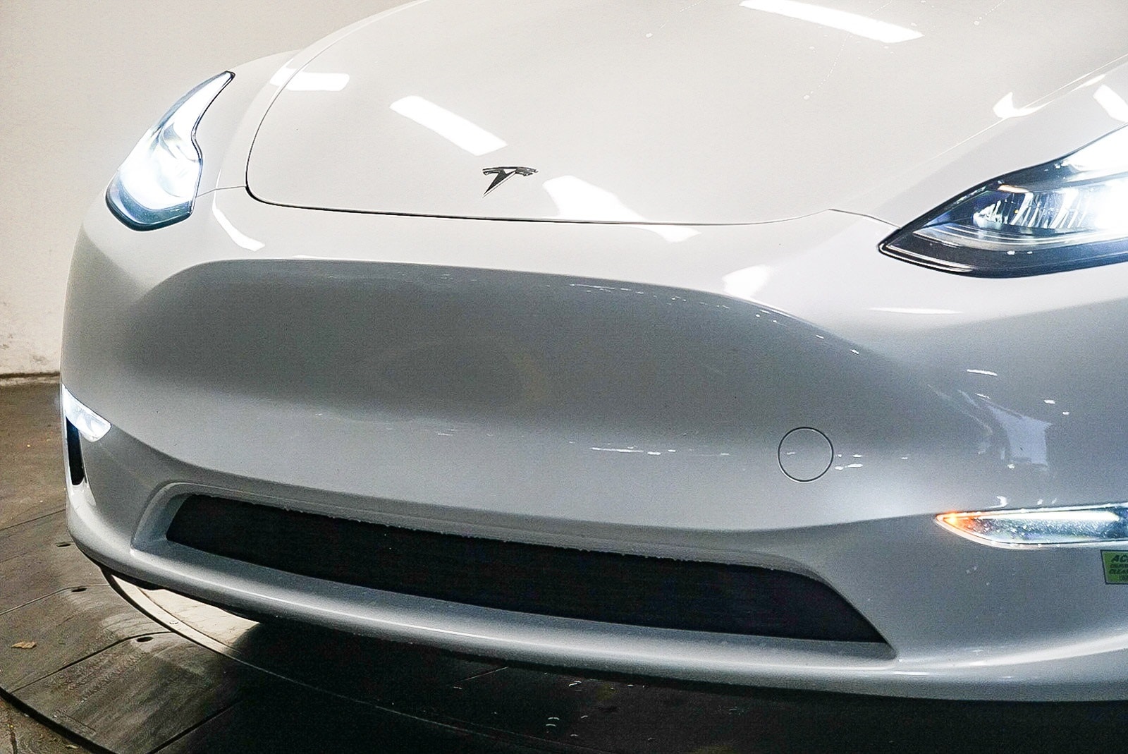 Thumbnail: 2023 Tesla Model Y - 8