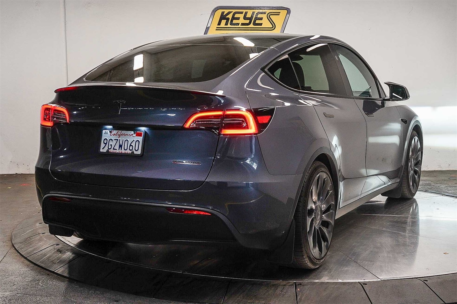 Thumbnail: 2023 Tesla Model Y - 3