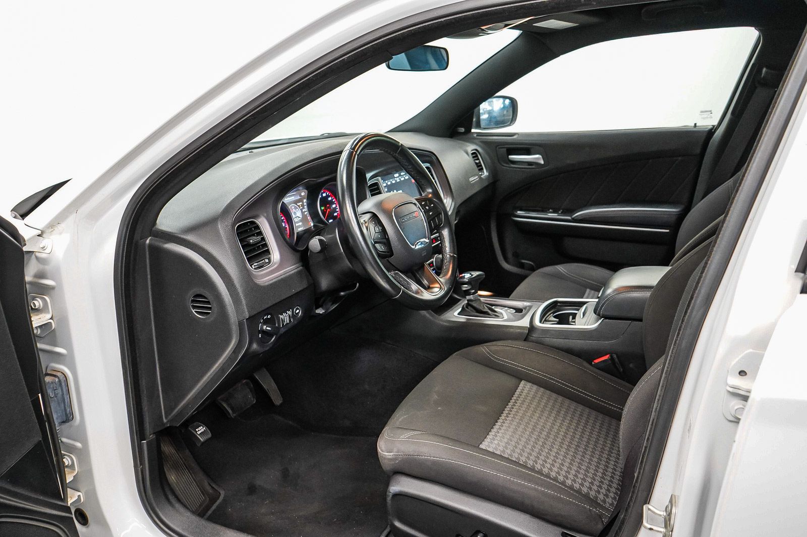 Thumbnail: 2023 Dodge Charger - 17