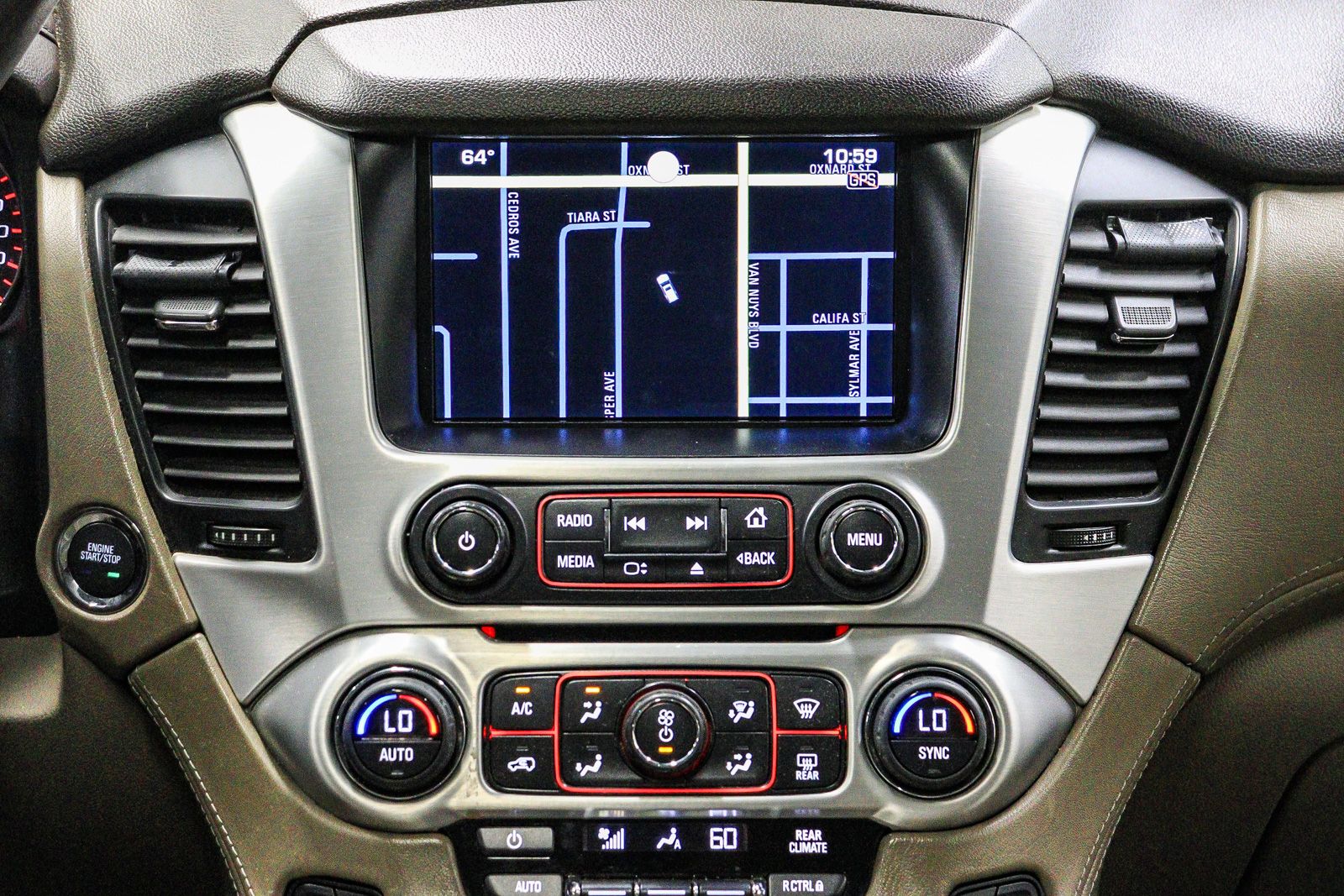Thumbnail: 2015 GMC Yukon - 17