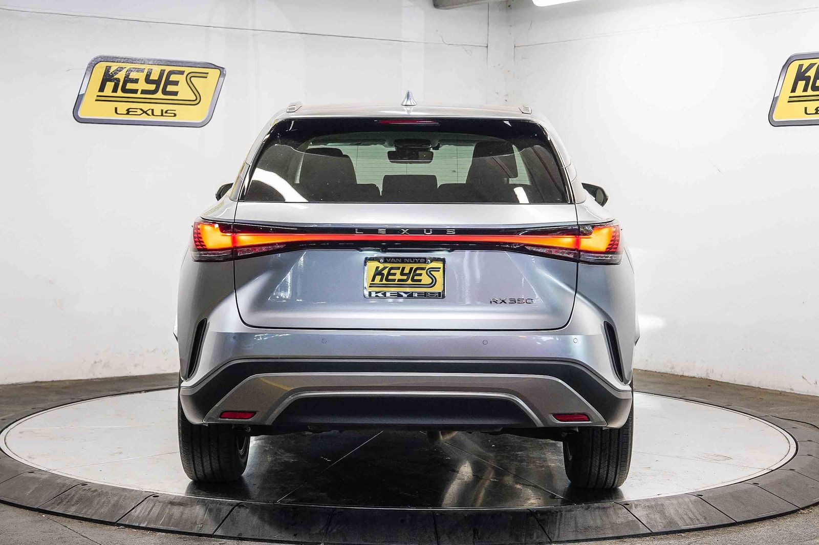 Thumbnail: 2024 Lexus ES - 2