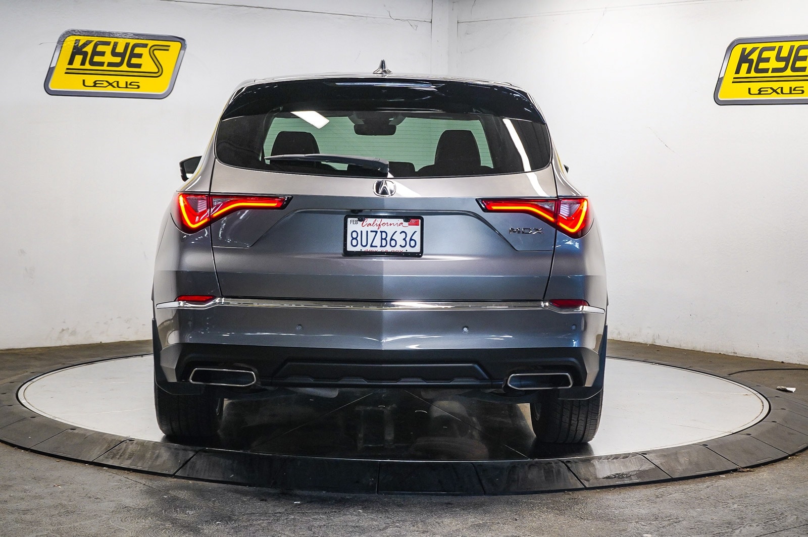Thumbnail: 2022 Acura MDX - 3