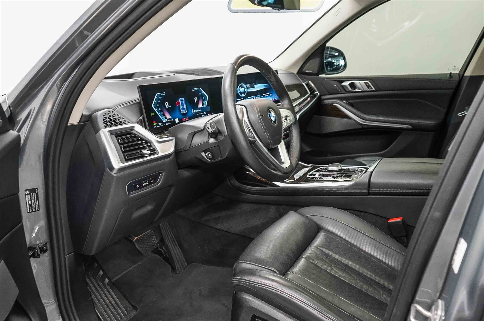 Thumbnail: 2024 BMW X7 - 18